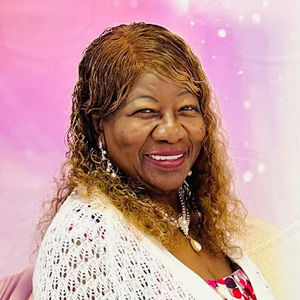 Meet your Posher, Cora